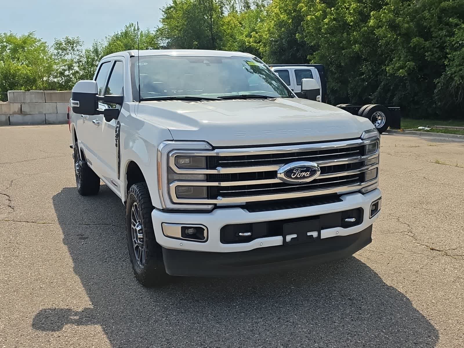Used 2023 Ford F250 Limited w/ FX4 Off-Road Package AWD/4WD image 4
