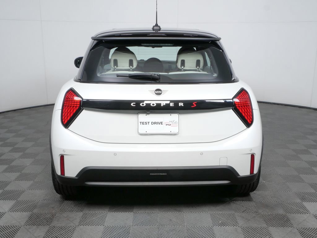 Used 2025 MINI Cooper S image 22
