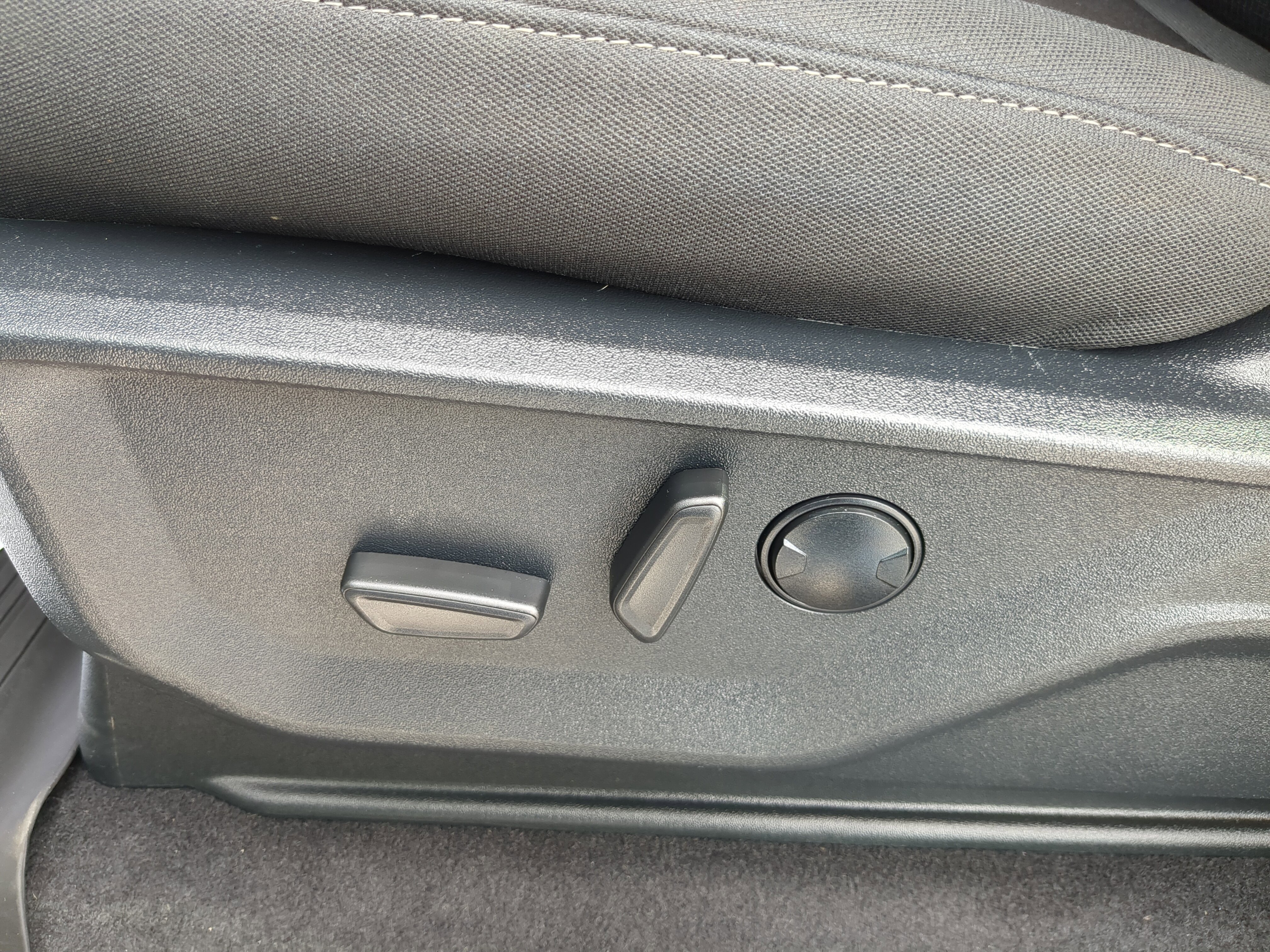 Used 2025 Ford F150 XLT w/ Equipment Group 302A MID image 19