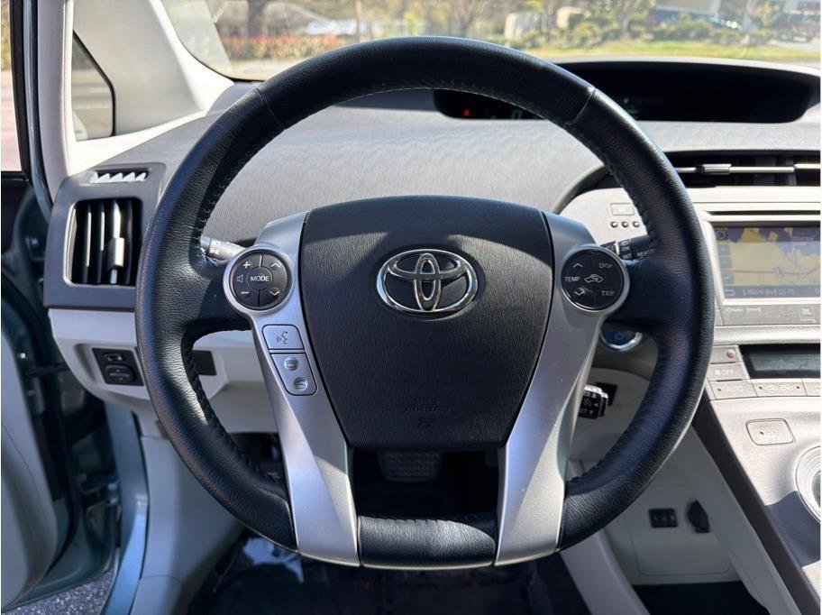 Used 2013 Toyota Prius Four image 14
