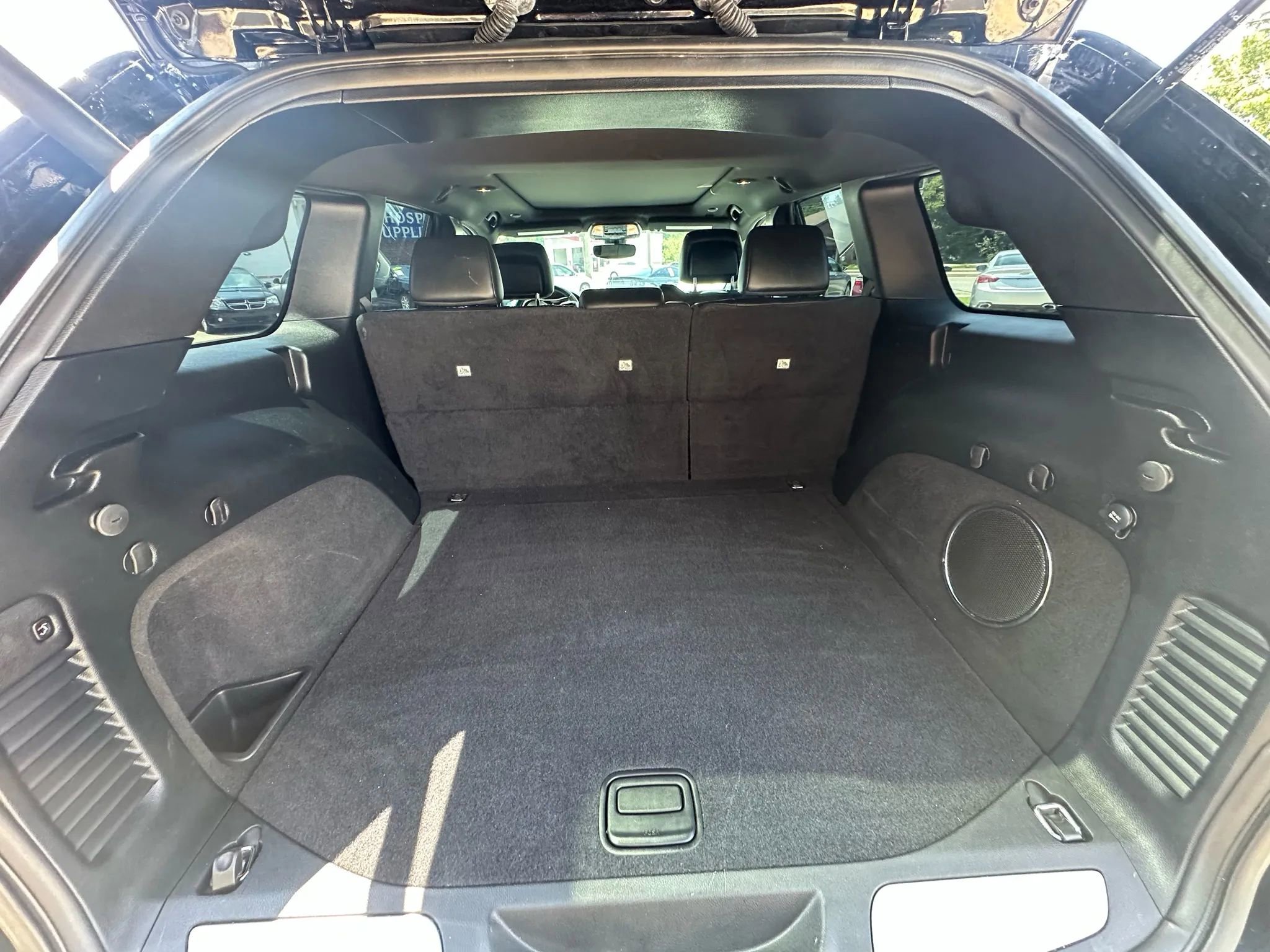 Used 2019 Jeep Grand Cherokee Limited w/ Luxury Group II image 29