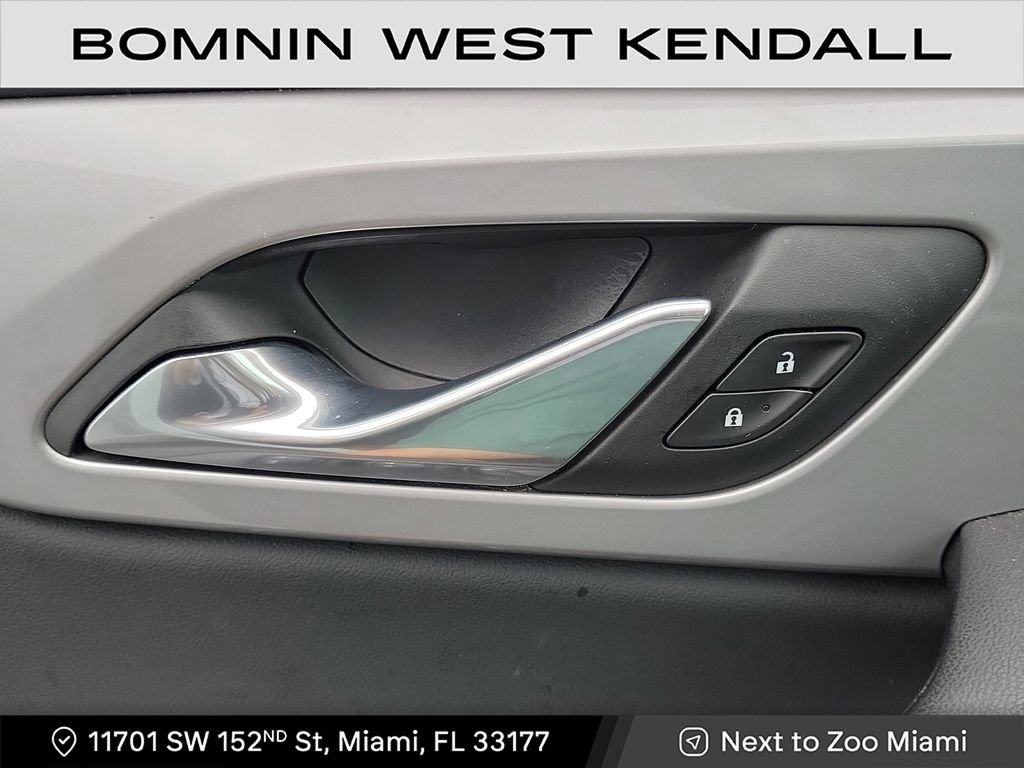 Used 2023 Chevrolet Blazer LT image 24