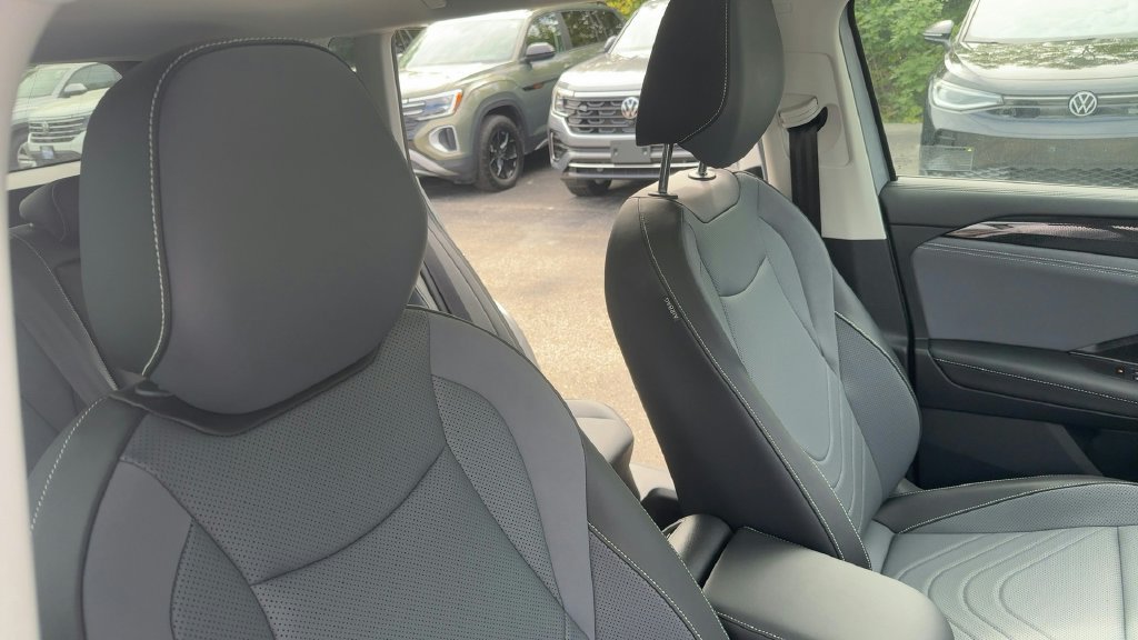 Certified 2026 Volkswagen Tiguan SE AWD/4WD image 20