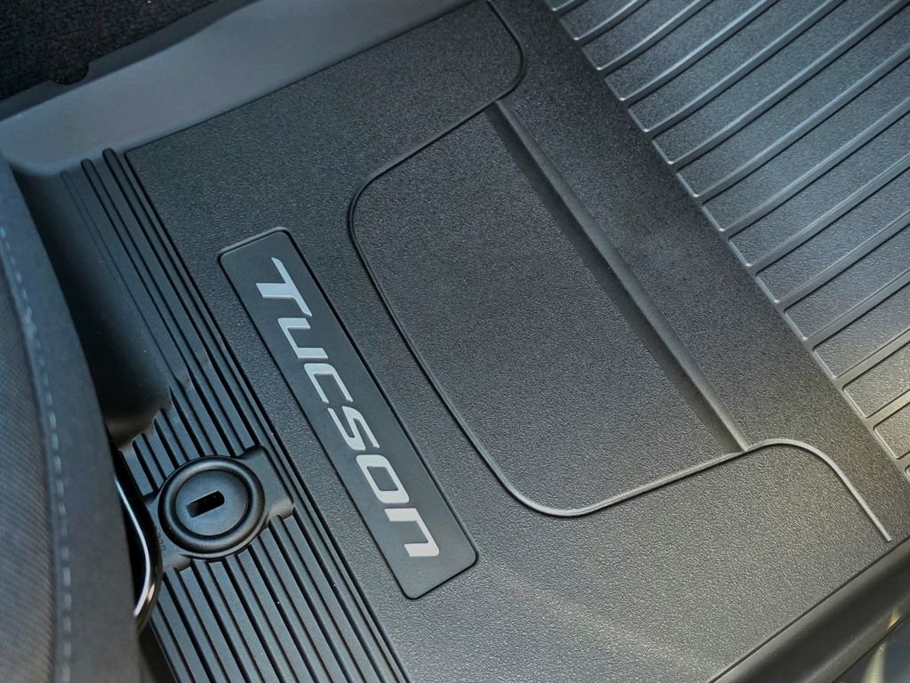 New 2026 Hyundai Tucson SE image 11