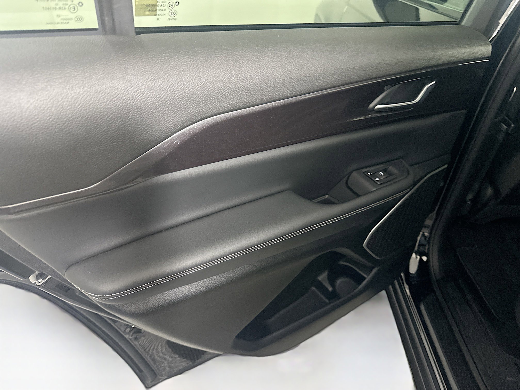 Used 2022 Jeep Grand Cherokee L Laredo image 26