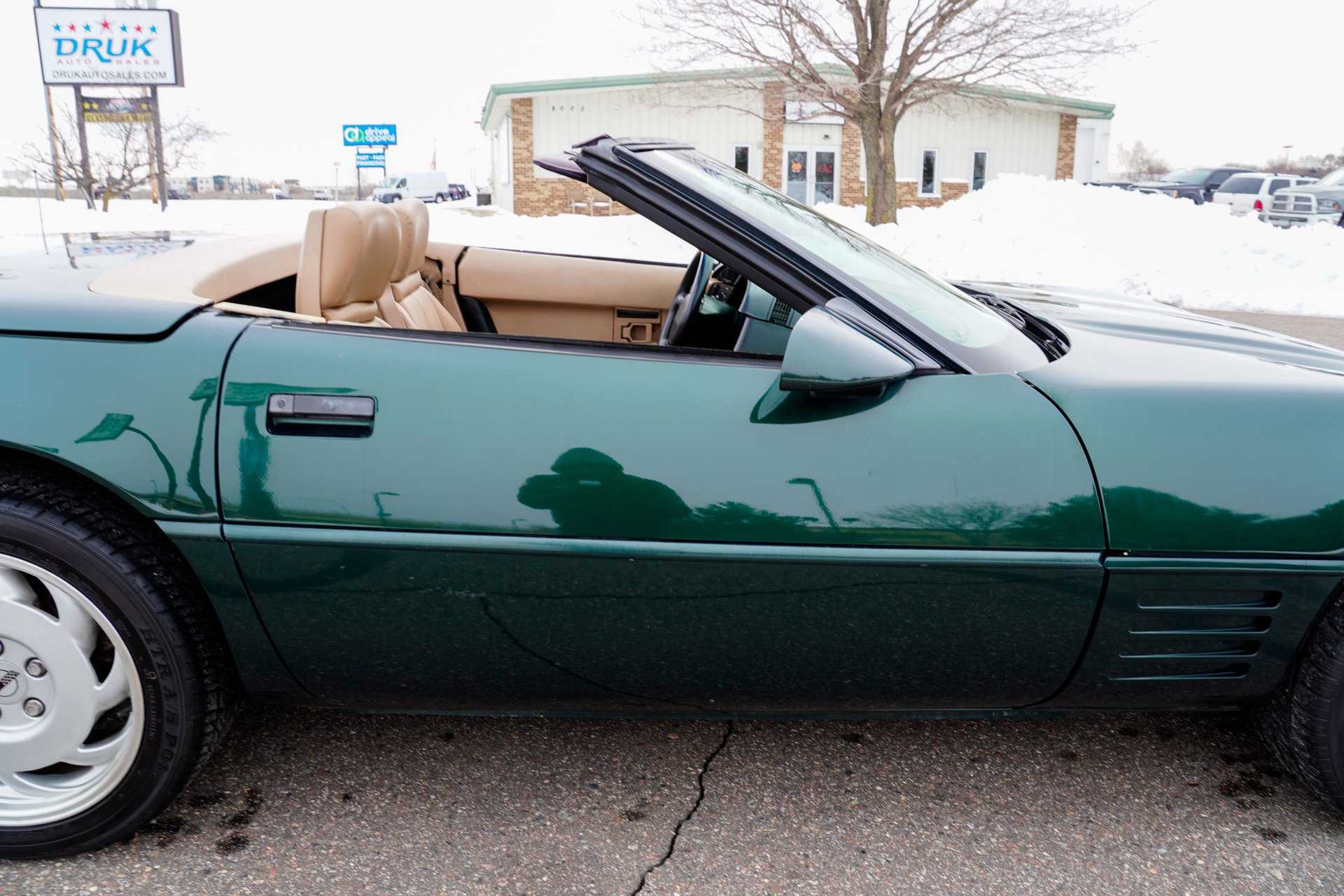 Used 1992 Chevrolet Corvette 2dr Convertible image 38