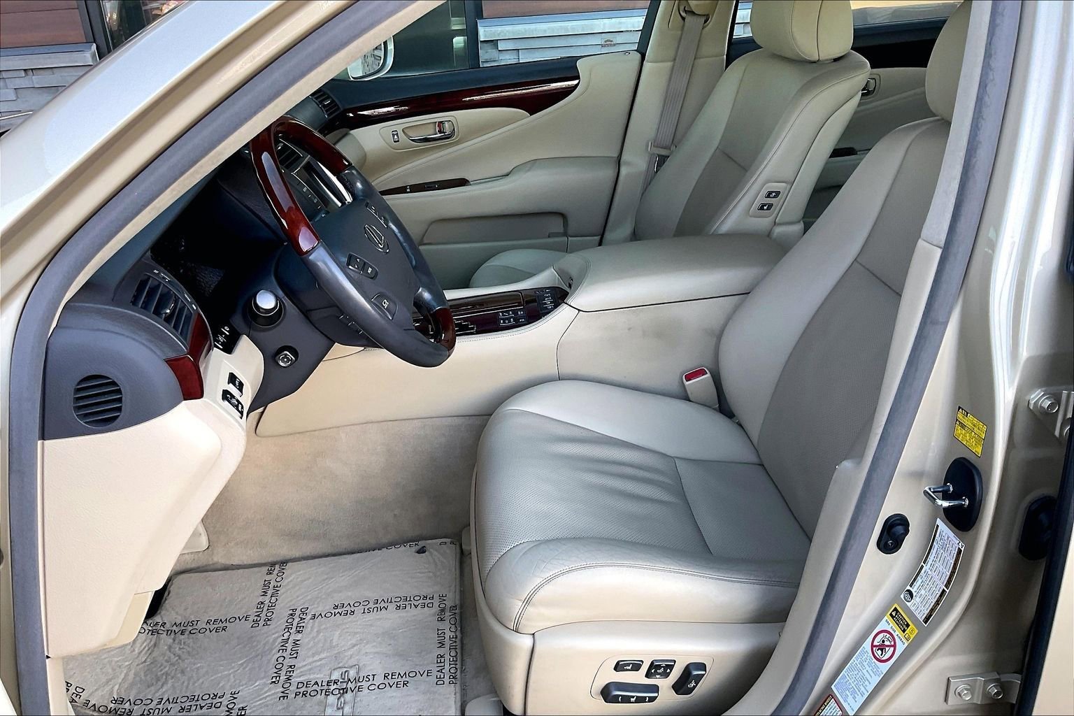 Used 2007 Lexus LS 460 L RWD image 16