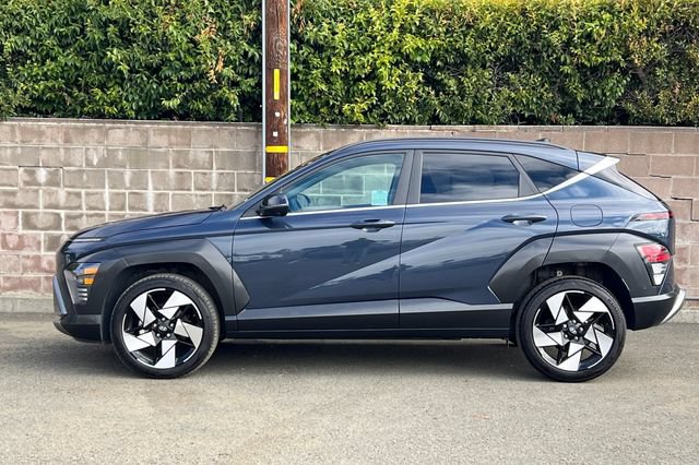 Certified 2025 Hyundai Kona Limited AWD/4WD image 9