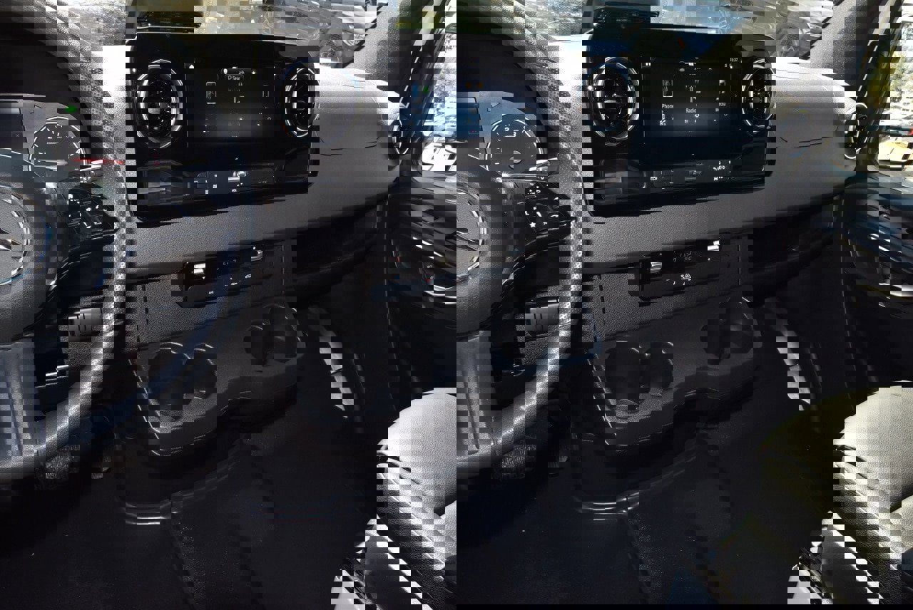 Used 2025 Mercedes-Benz Sprinter 2500 image 28