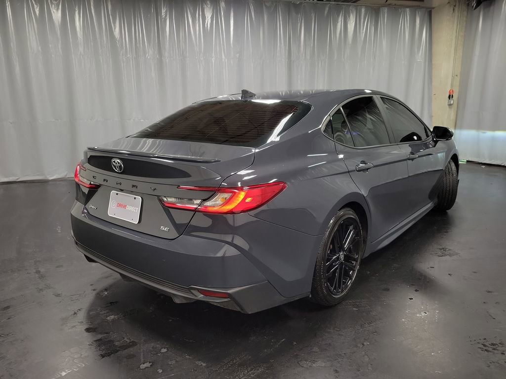 Used 2025 Toyota Camry SE image 8