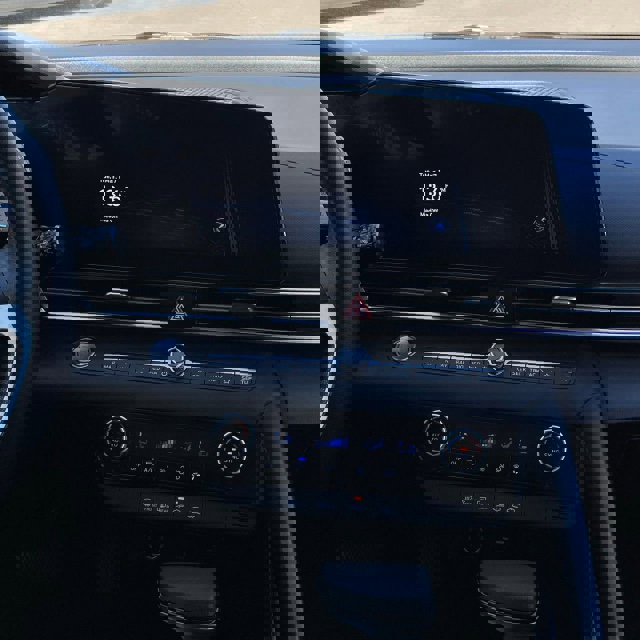 Used 2024 Hyundai Elantra SEL image 17