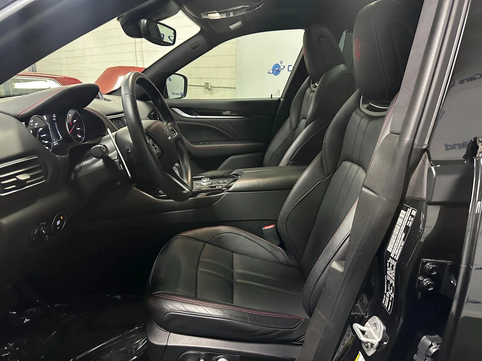 Used 2024 Maserati Levante GT Ultima AWD/4WD image 10