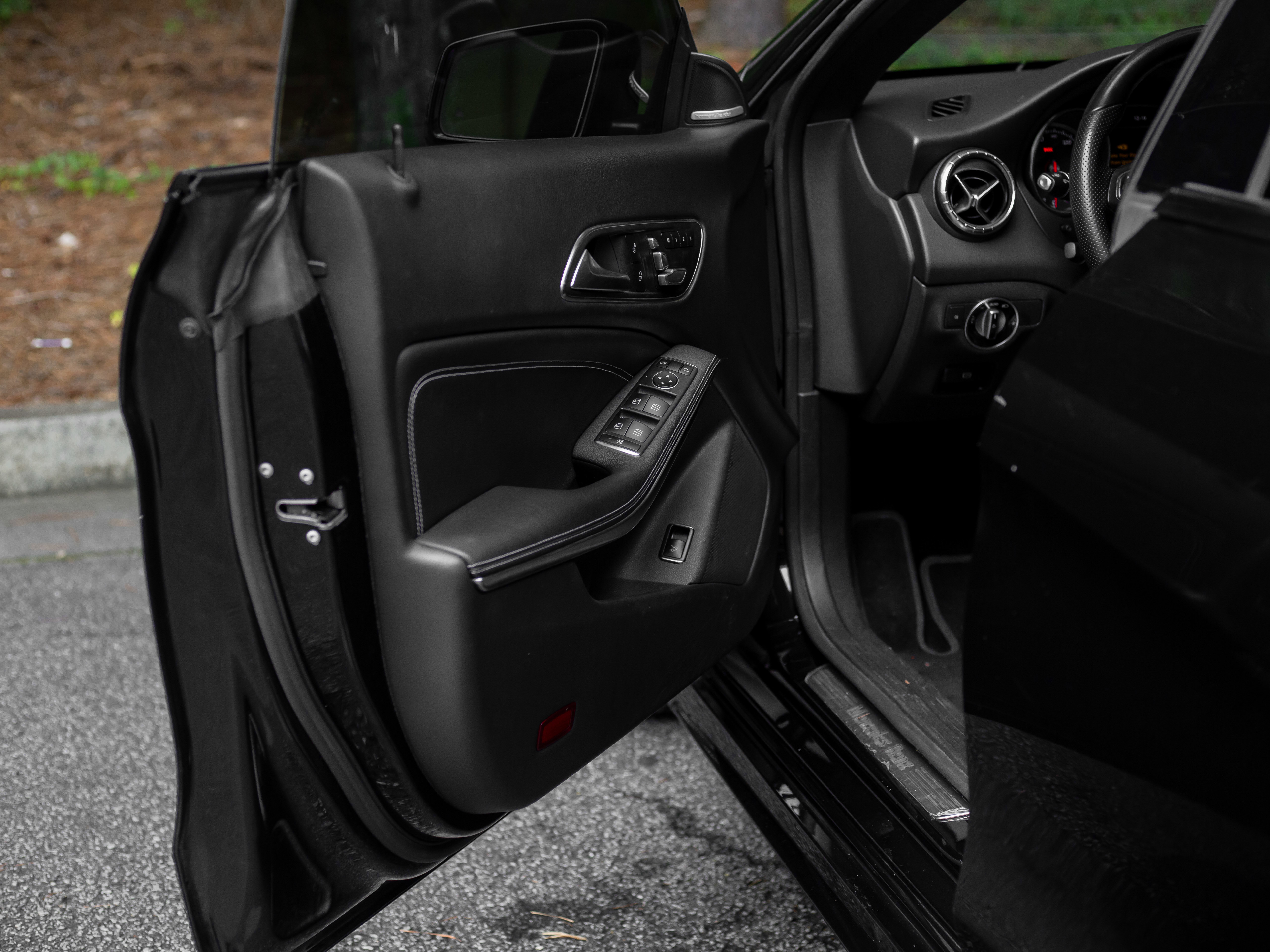 Used 2019 Mercedes-Benz CLA 250 image 16