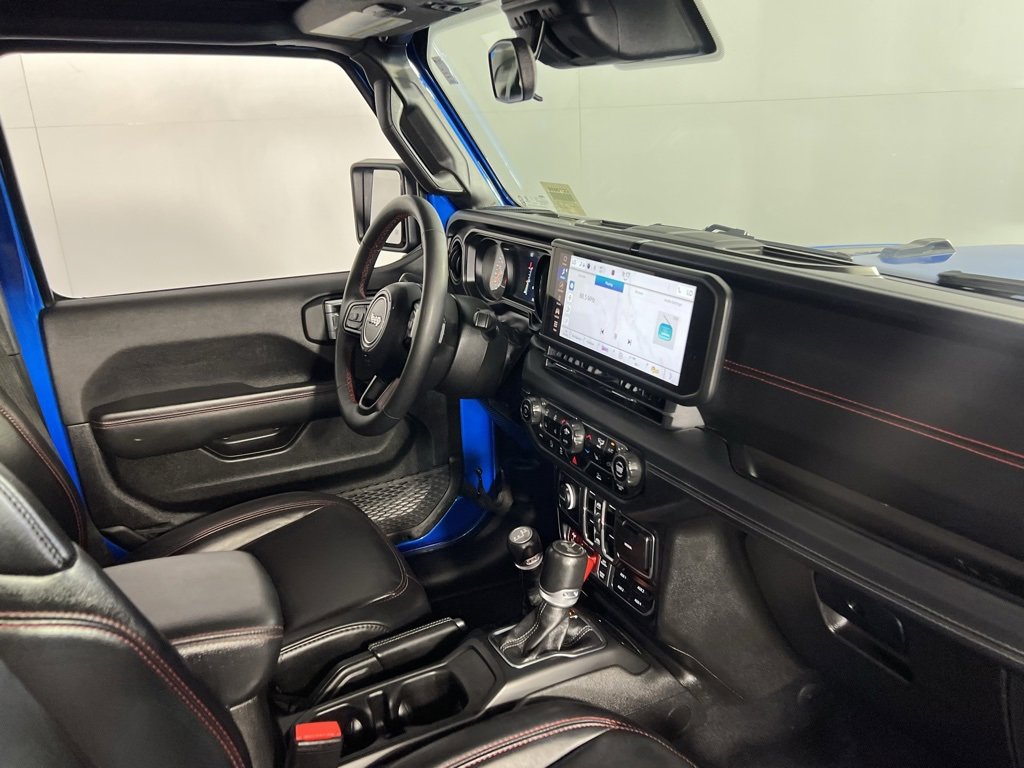 Certified 2024 Jeep Wrangler Unlimited Rubicon w/ Convenience Group image 35