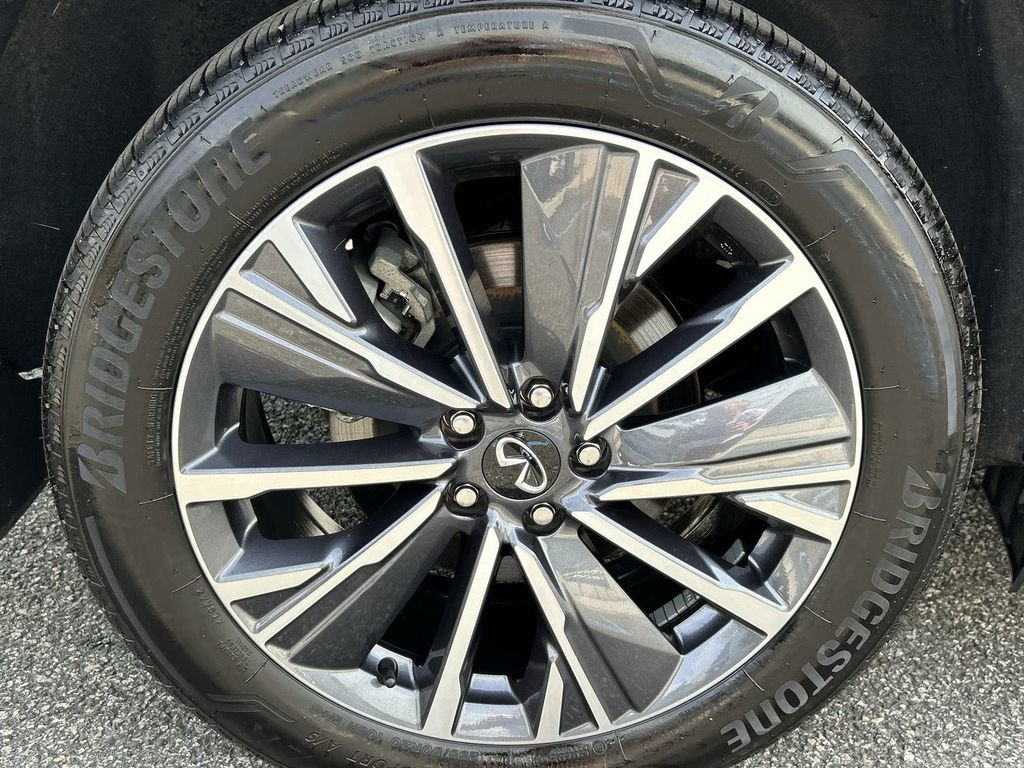 Certified 2026 INFINITI QX60 Luxe w/ Cargo Package AWD/4WD image 12