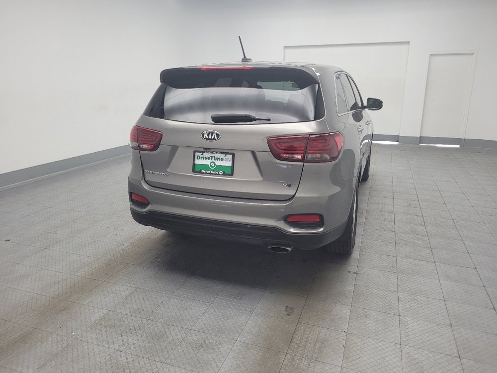 Used 2019 Kia Sorento LX image 7
