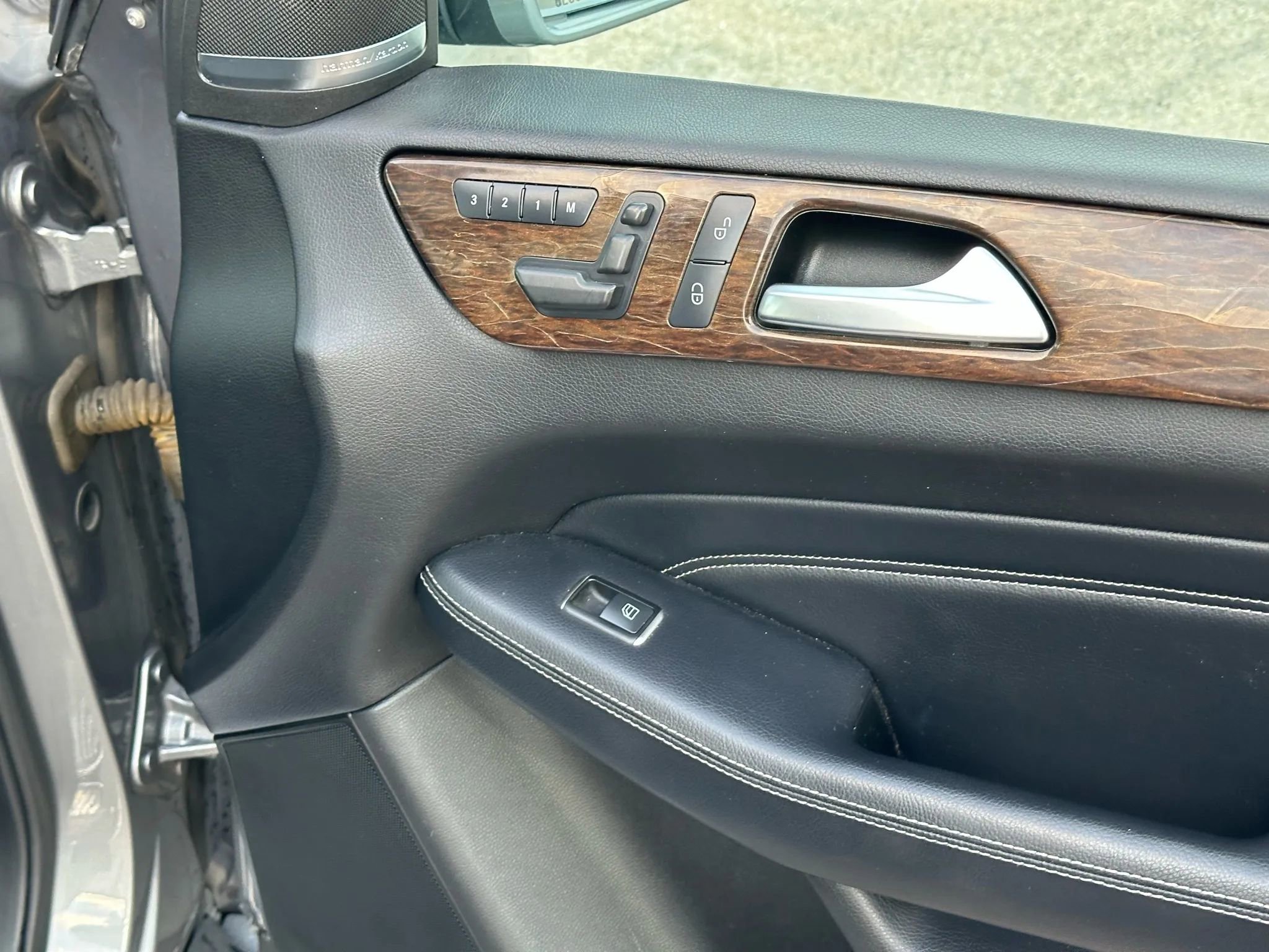 Used 2012 Mercedes-Benz ML 350 4MATIC image 21