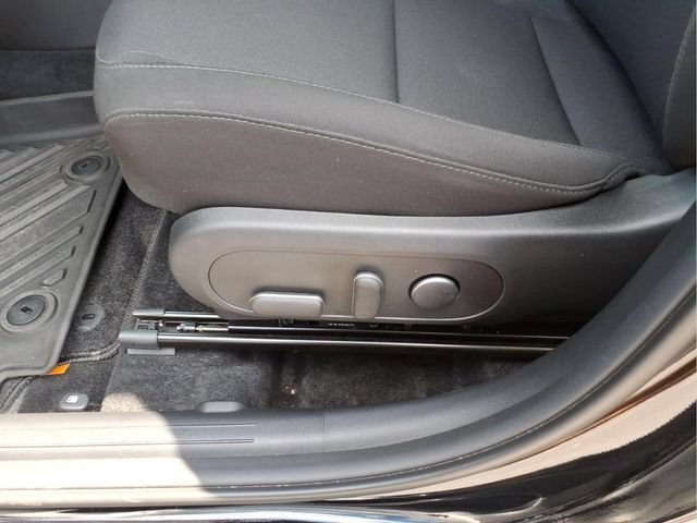 Used 2025 Hyundai Kona SEL AWD/4WD image 20