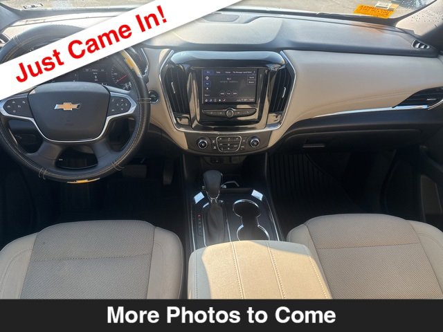 Used 2023 Chevrolet Traverse LS image 10