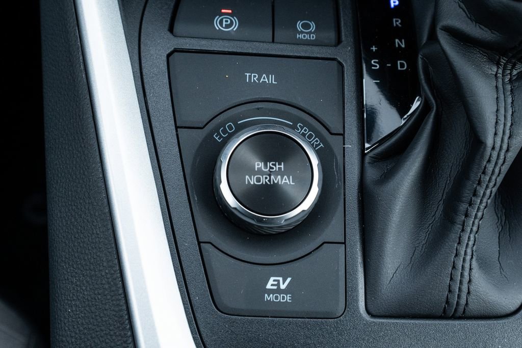 New 2025 Toyota RAV4 XLE w/ Convenience Package image 26