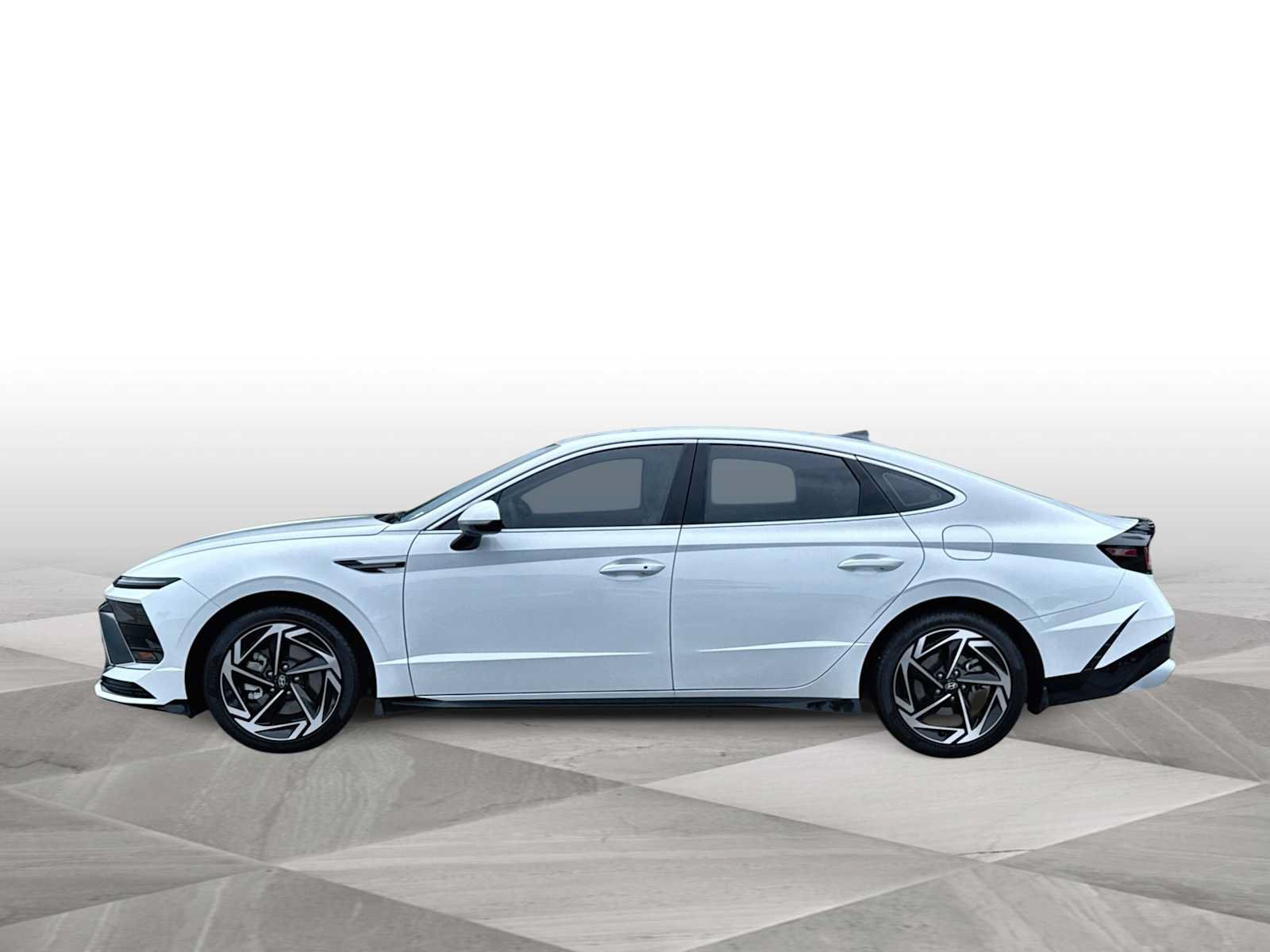 Used 2026 Hyundai Sonata SEL FWD image 5