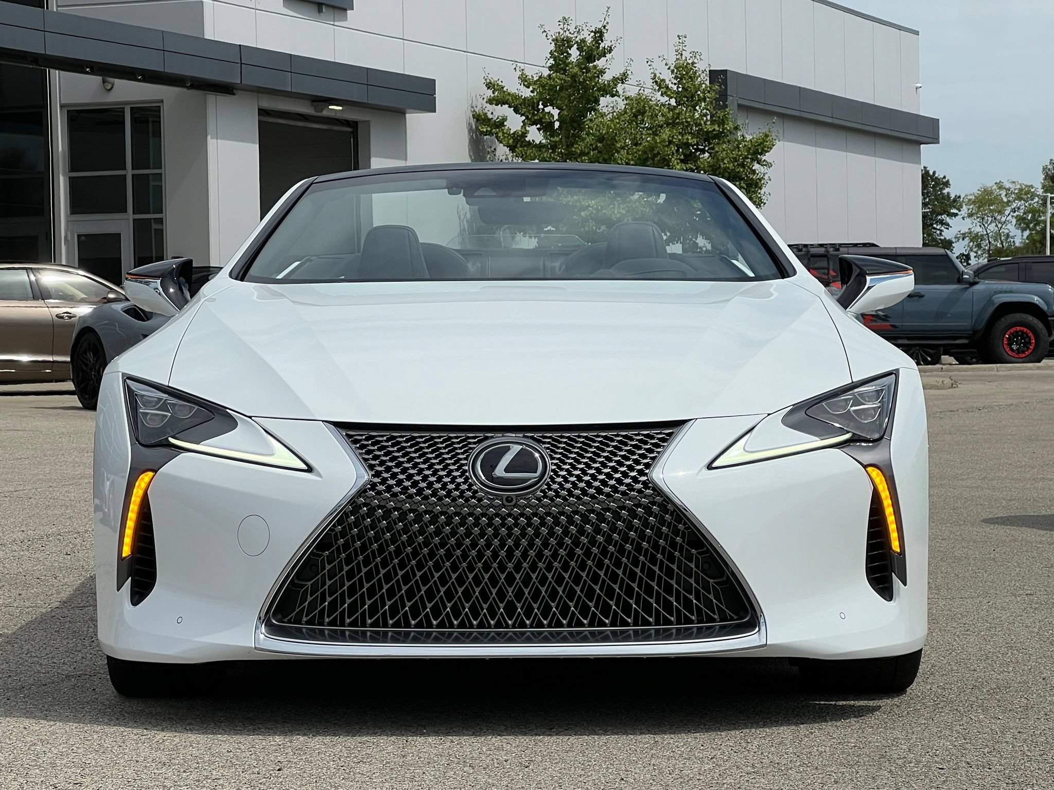 Used 2025 Lexus LC 500 Convertible w/ Touring Package RWD image 6