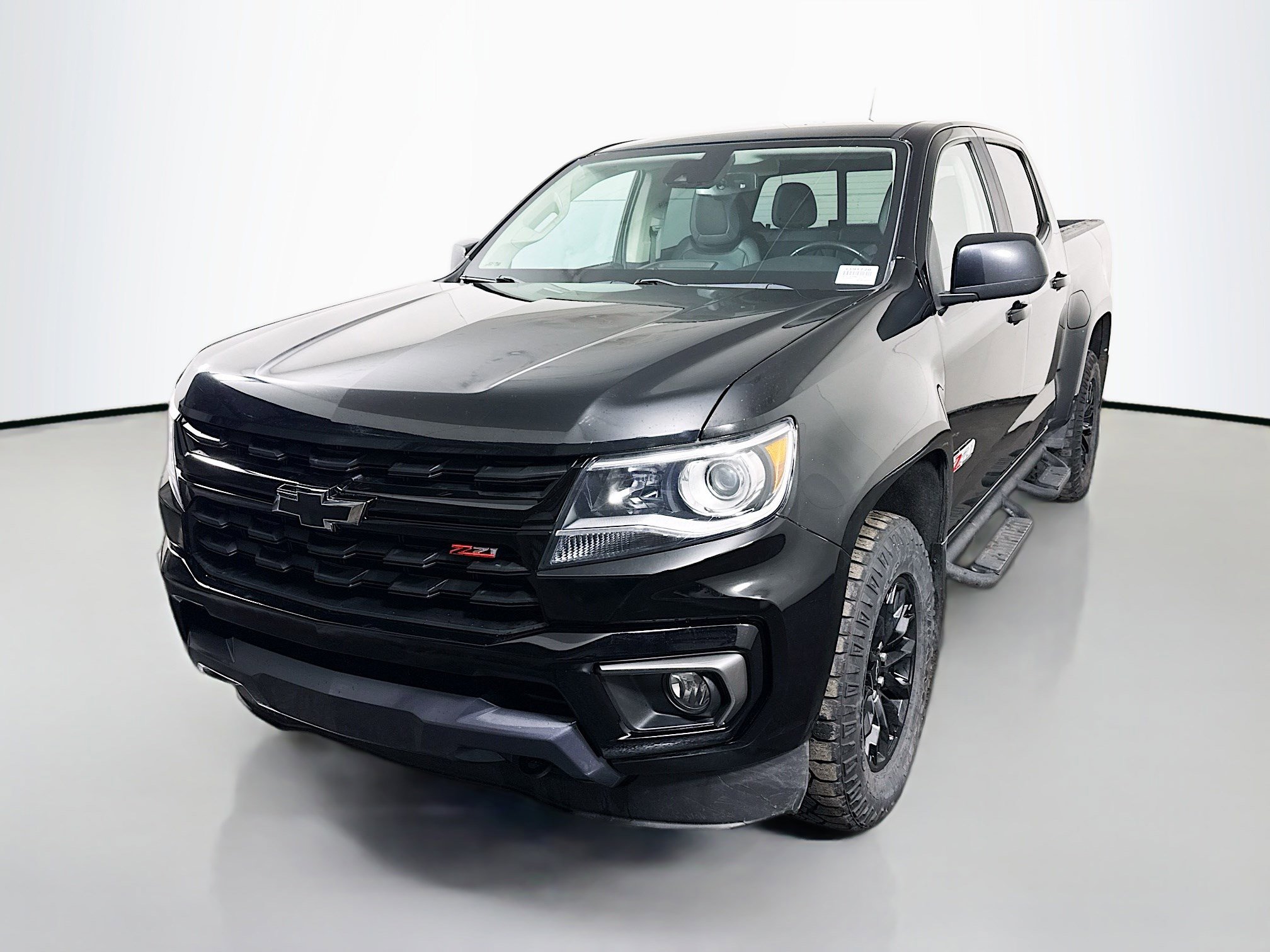 Used 2021 Chevrolet Colorado Z71 w/ Z71 Midnight Edition image 4