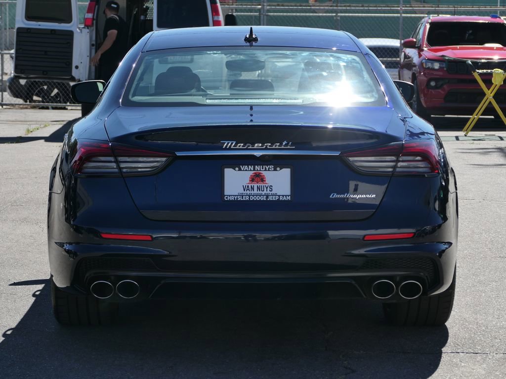 Used 2023 Maserati Quattroporte Modena image 6