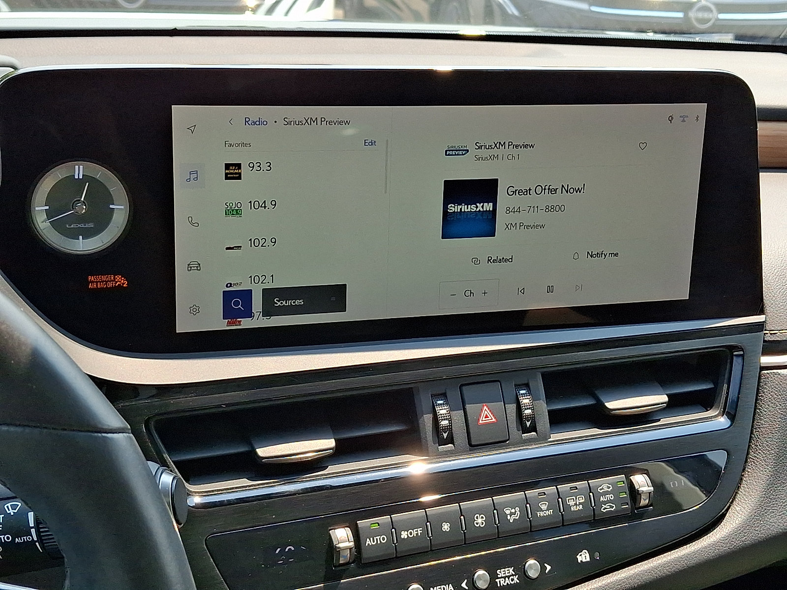 Used 2023 Lexus ES 250 w/ Premium Package AWD/4WD image 18