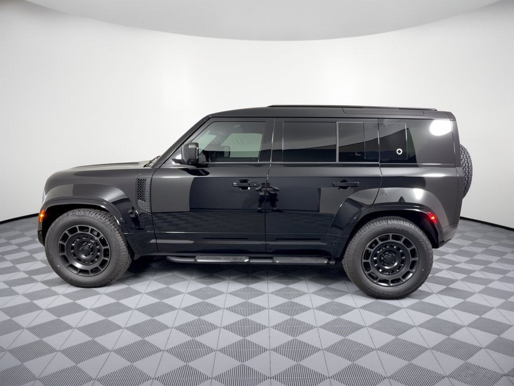 New 2026 Land Rover Defender 110 OCTA AWD/4WD image 2