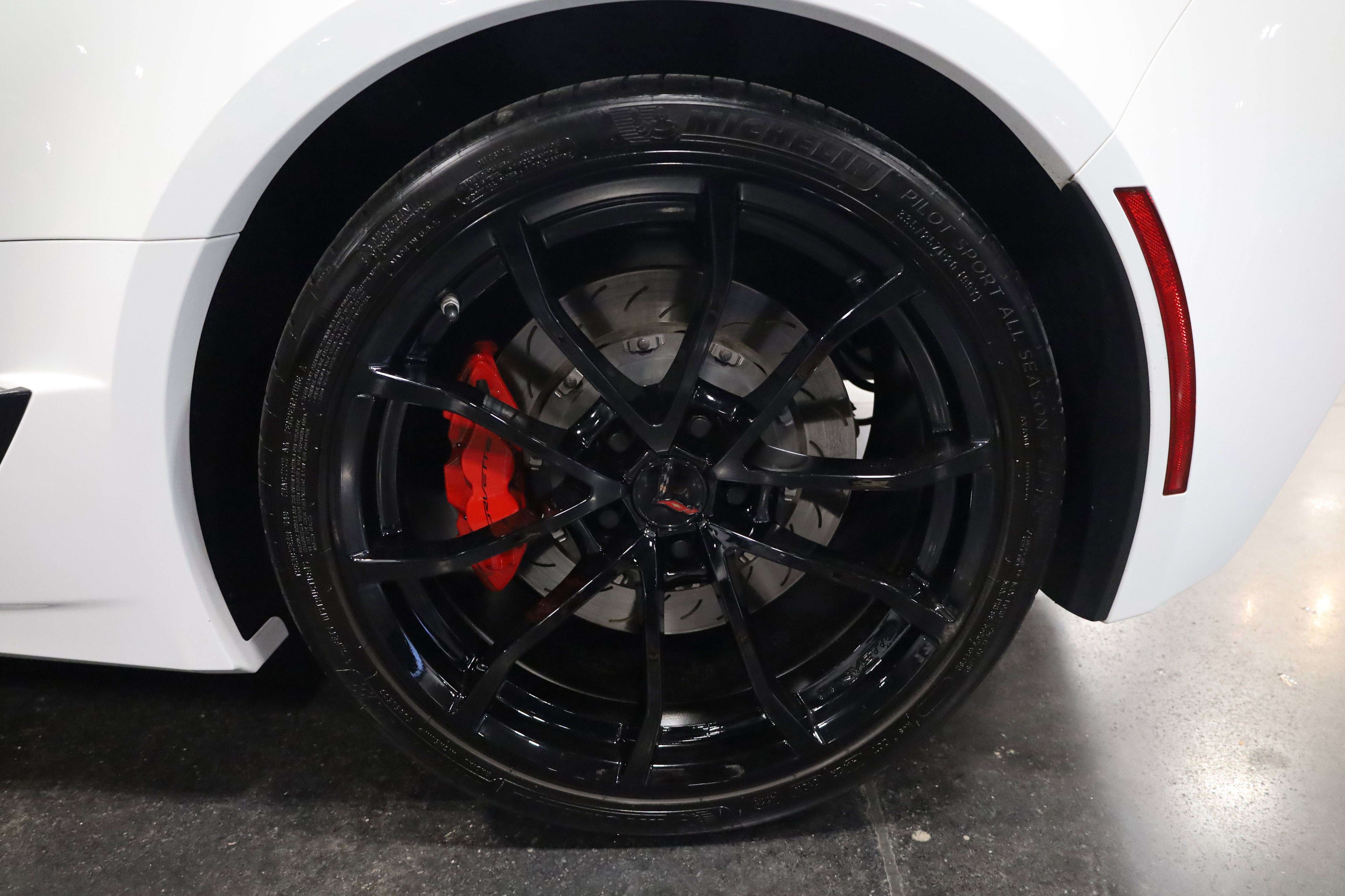 Used 2016 Chevrolet Corvette Z06 w/ 2LZ Preferred Equipment Group image 12