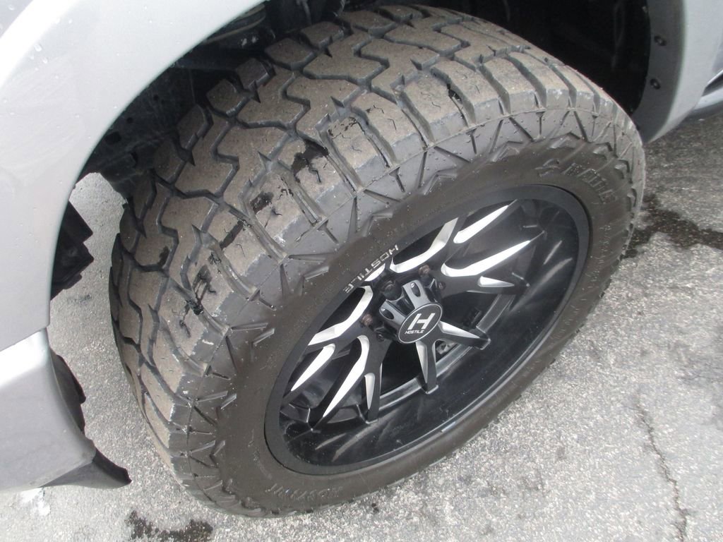 Used 2022 RAM 1500 Laramie AWD/4WD image 13