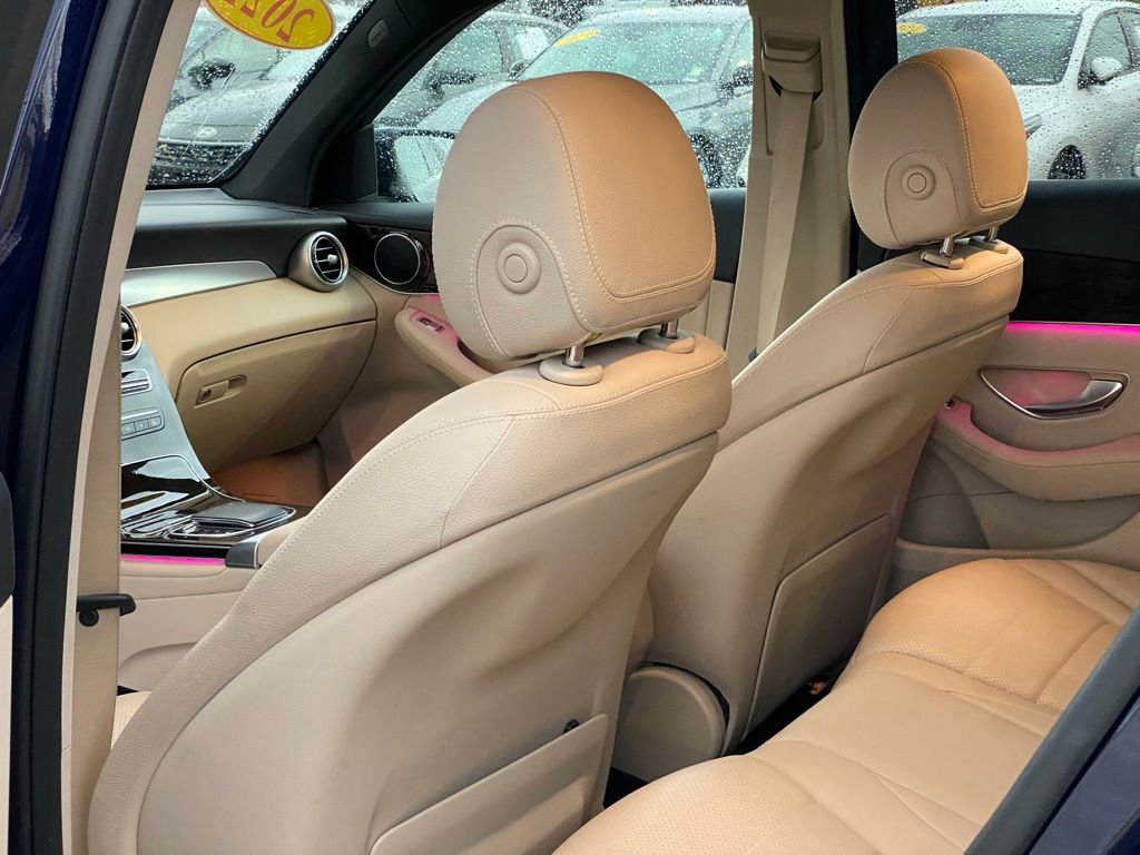 Used 2021 Mercedes-Benz GLC 300 4MATIC image 28