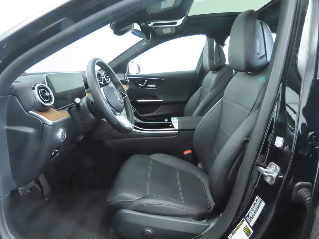 Used 2025 Mercedes-Benz C 300 4MATIC Sedan image 19