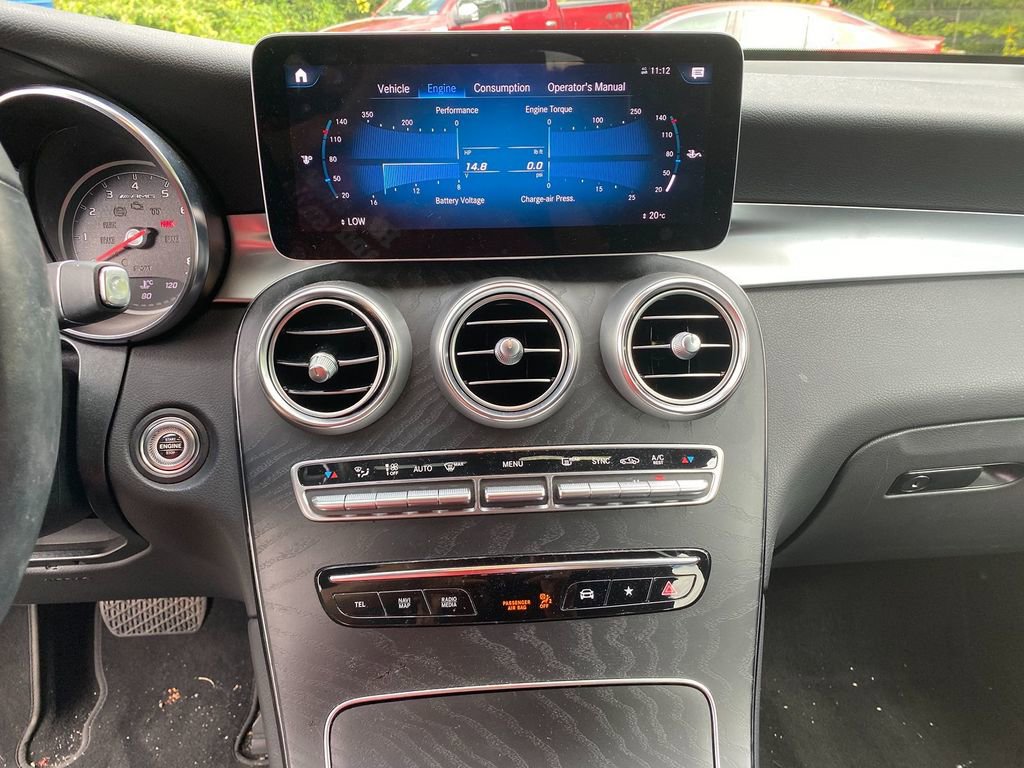 Used 2023 Mercedes-Benz GLC 300 4MATIC Coupe image 20