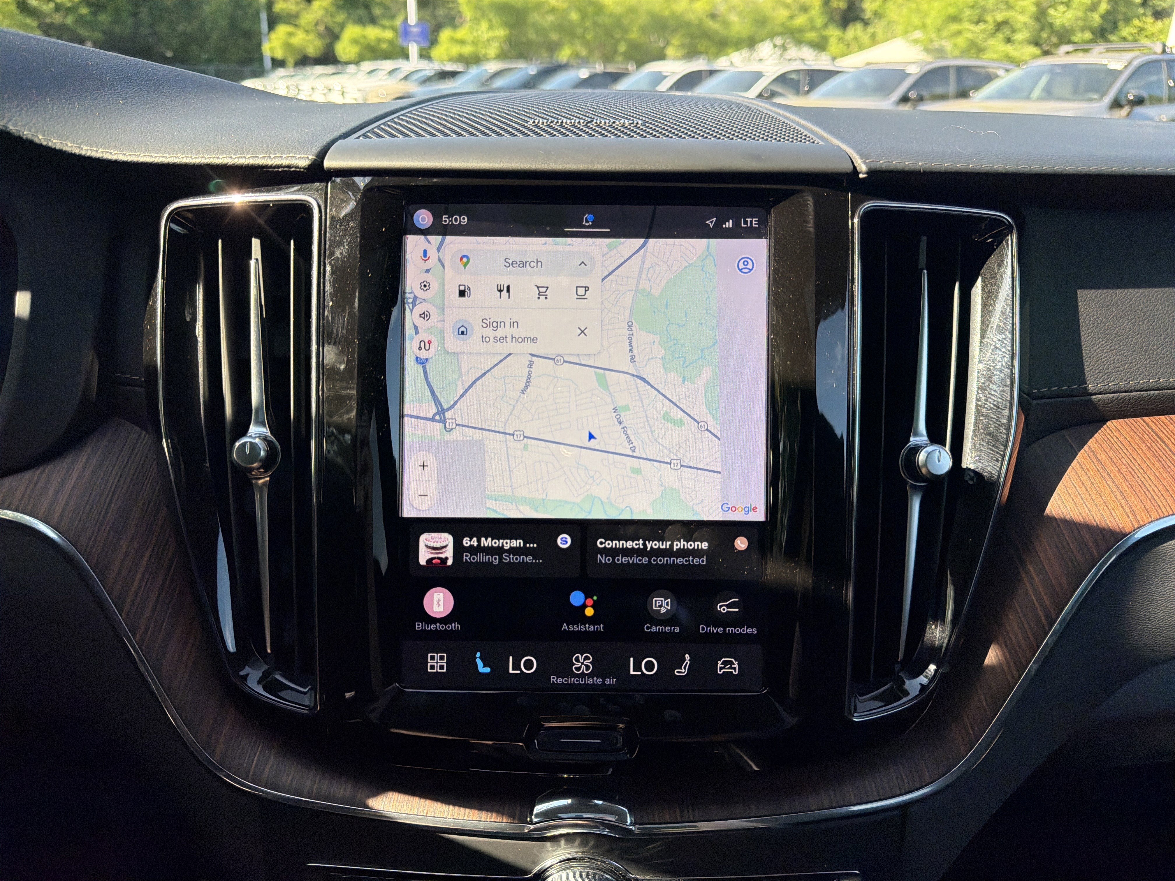 Certified 2023 Volvo XC60 B5 Ultimate image 24