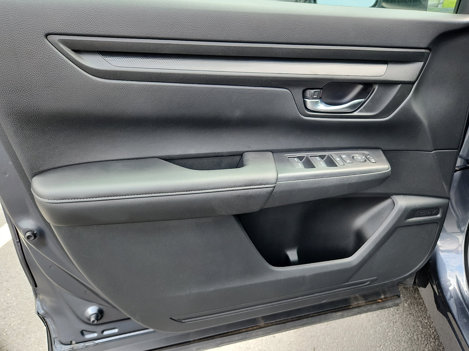 Used 2025 Honda CR-V EX image 13