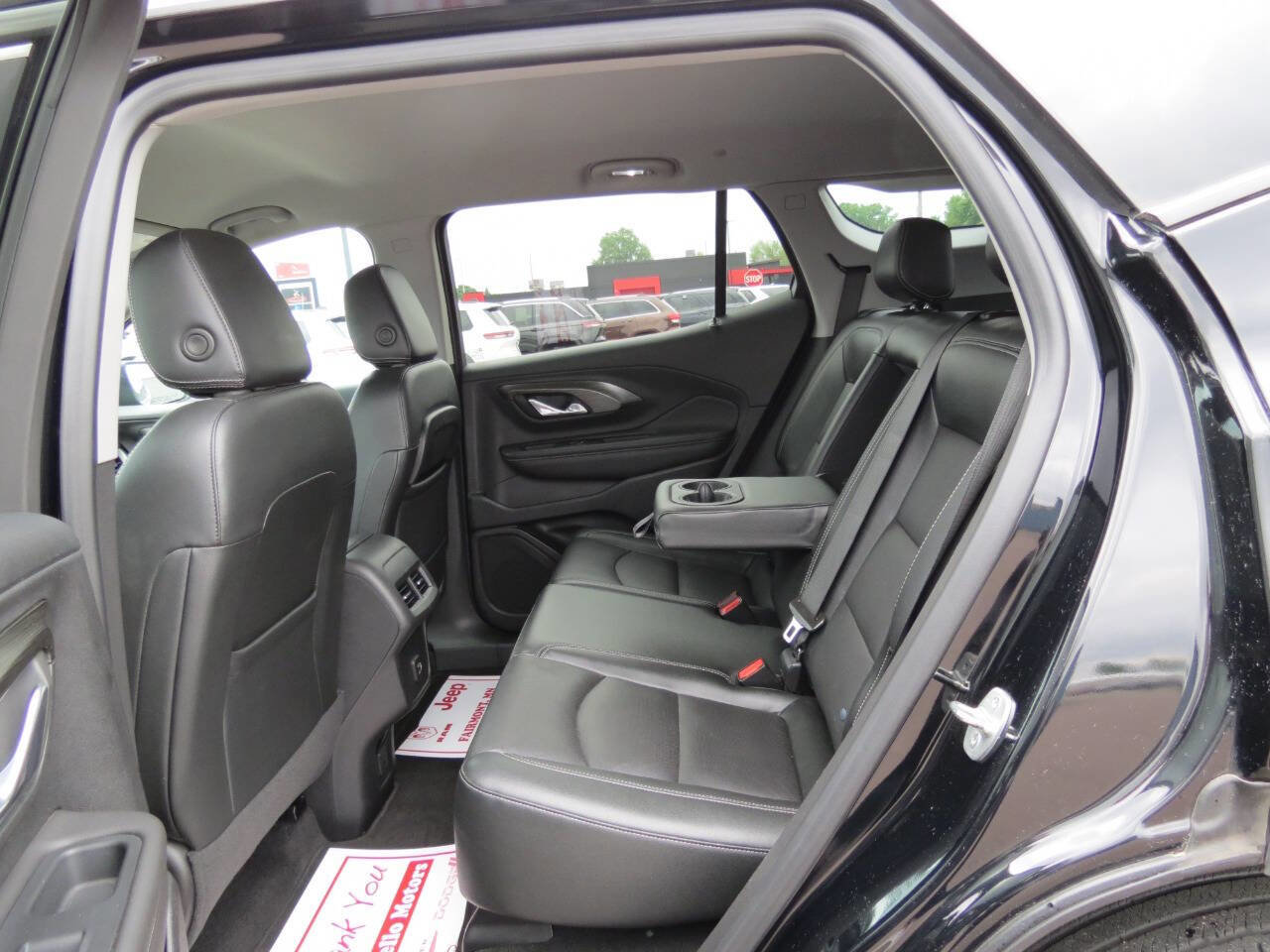 Used 2023 GMC Terrain SLT image 28
