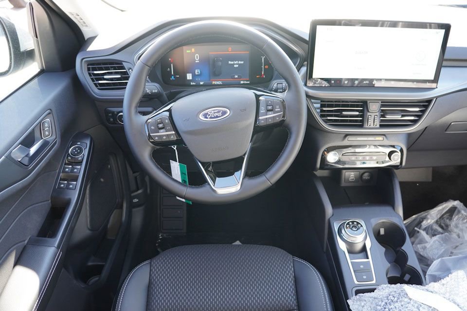 New 2025 Ford Escape SE image 12