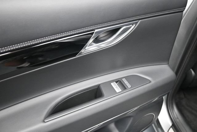 Used 2025 Genesis GV80 2.5T Standard AWD/4WD image 47