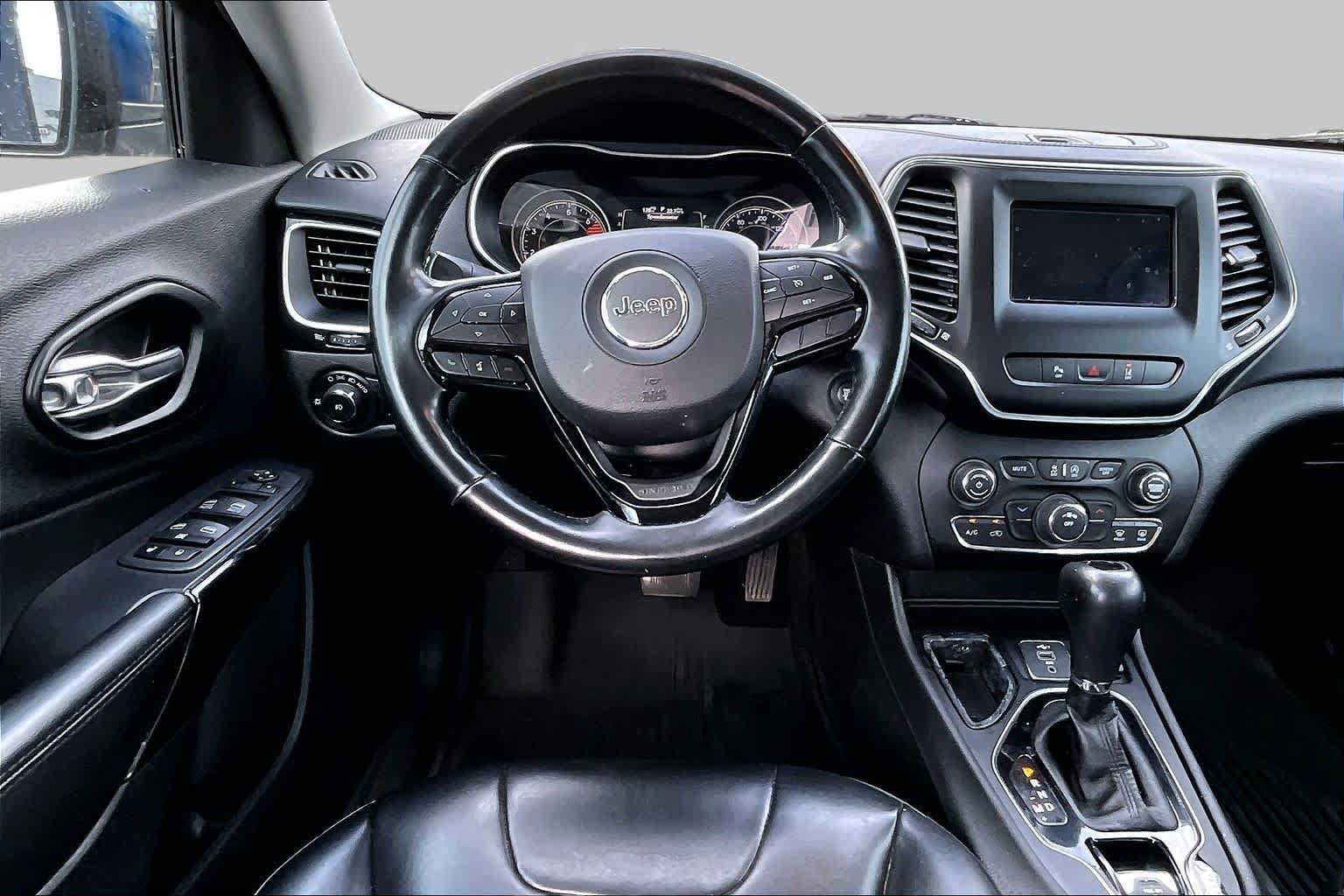 Used 2021 Jeep Cherokee Latitude Plus FWD image 6