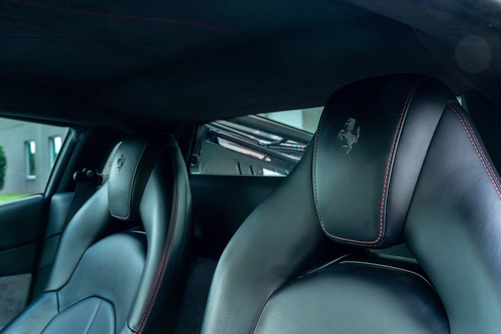Used 2018 Ferrari 488 GTB RWD image 34