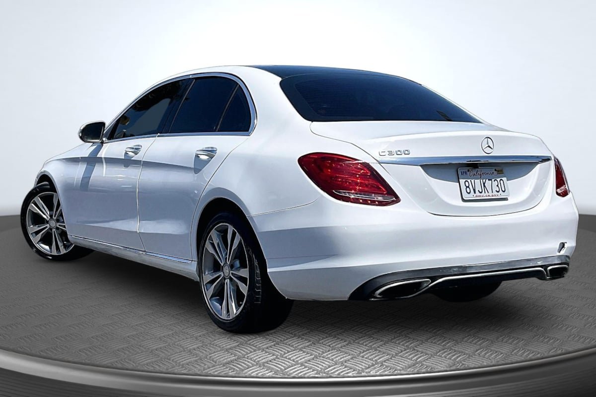 Used 2017 Mercedes-Benz C 300 Sedan image 2