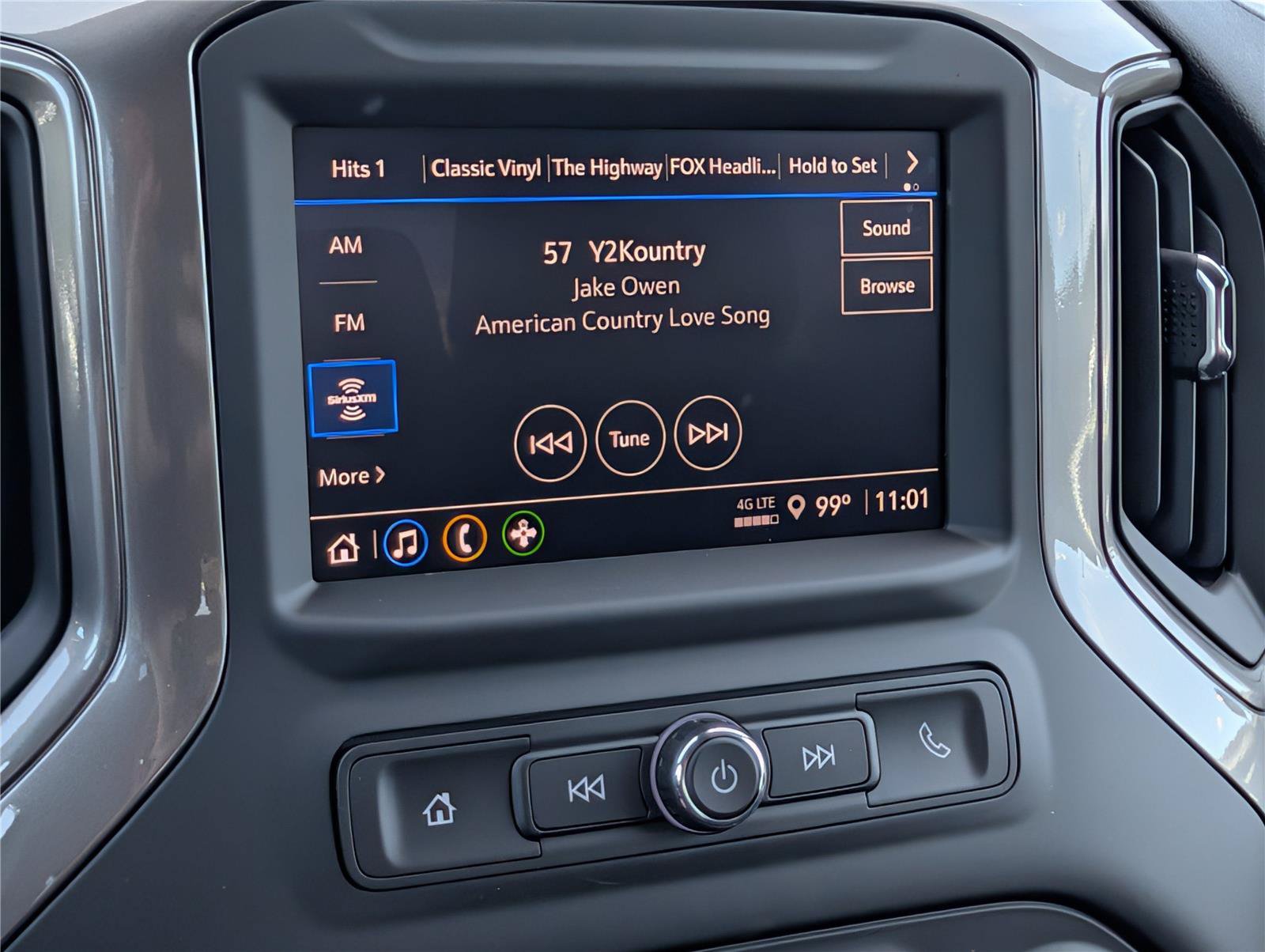 New 2026 Chevrolet Silverado 1500 Custom Trail Boss AWD/4WD image 18