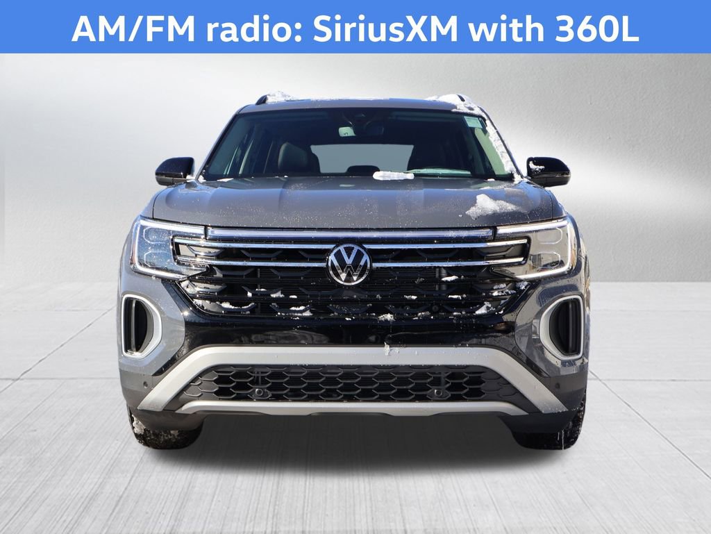 New 2026 Volkswagen Atlas Peak Edition AWD/4WD image 3