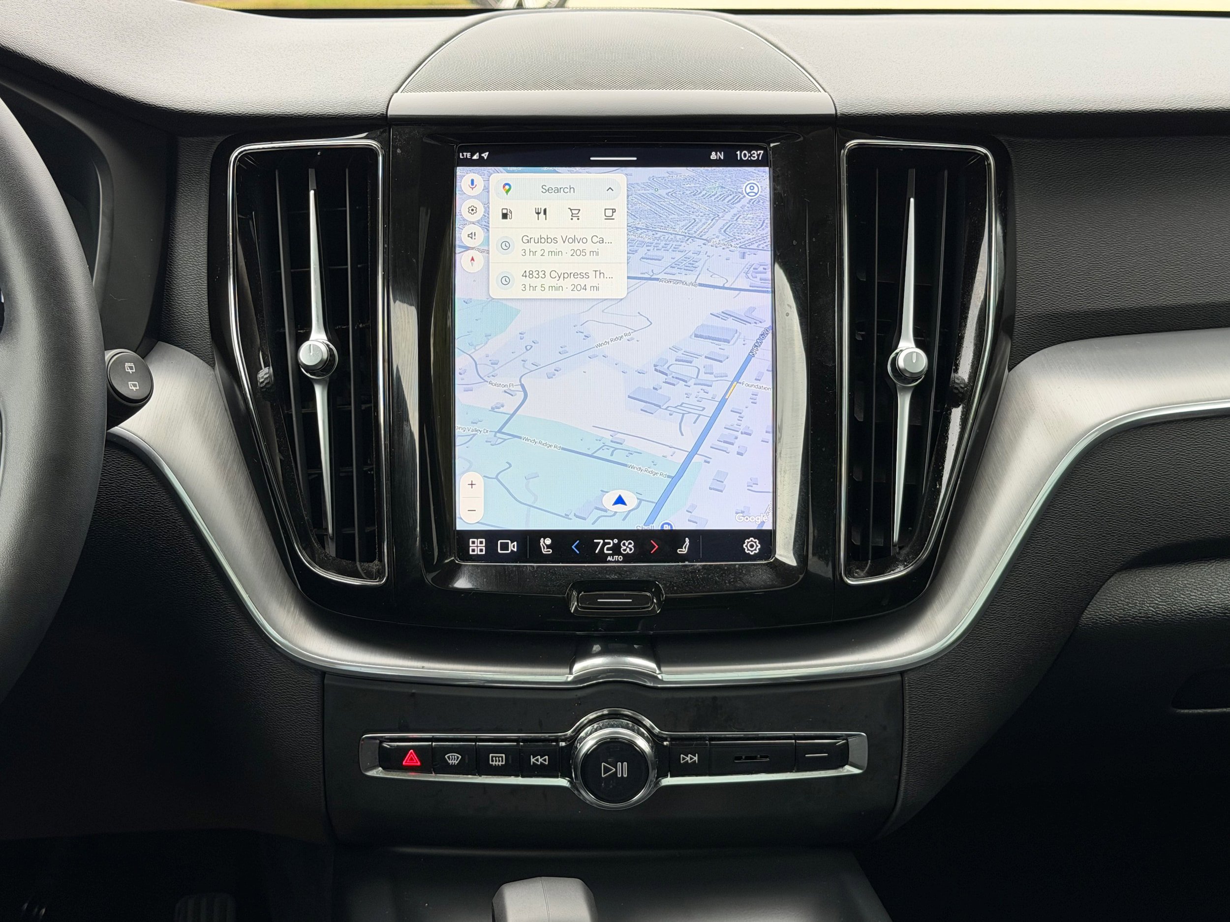 Certified 2023 Volvo XC60 B5 Core image 14
