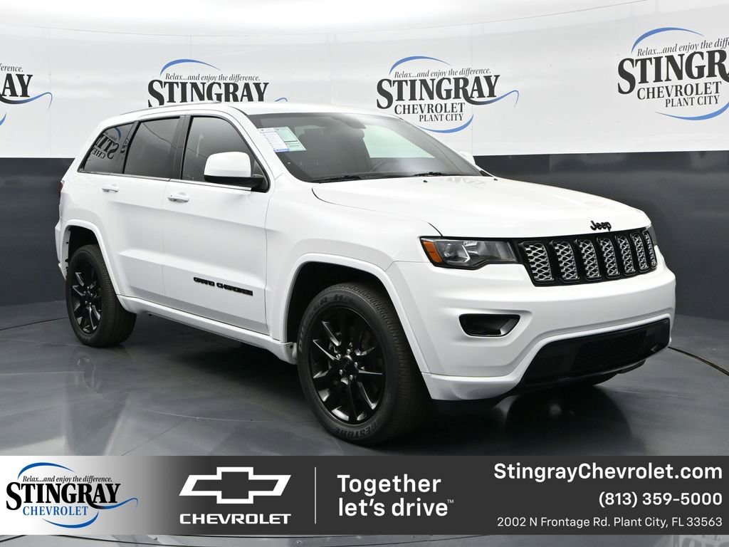 Used 2021 Jeep Grand Cherokee Laredo X image 1