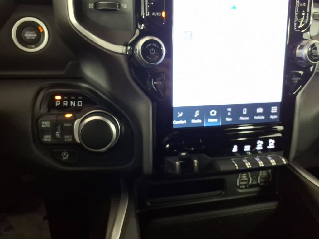 Used 2023 RAM 1500 Big Horn AWD/4WD image 21