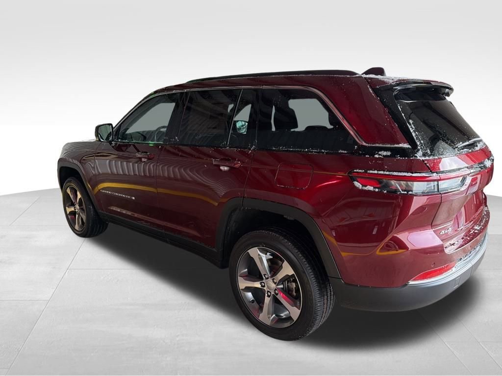 New 2025 Jeep Grand Cherokee Limited image 4