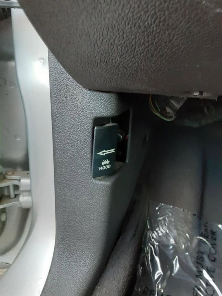 Used 2010 Ford Mustang GT image 31